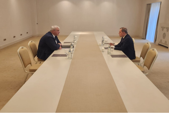 Ceyhun Bayramov Qəbələdə ukraynalı həmkarı ilə görüşüb 