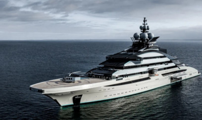 Rus oliqarxın 500 milyonluq superyaxtası təhlükəli sularda
