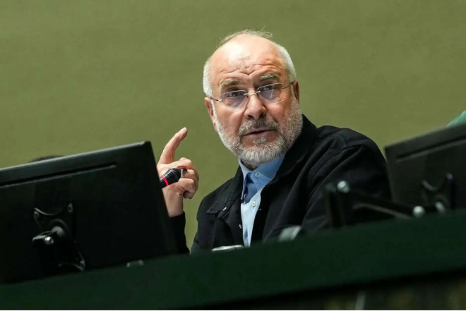 ABŞ-ə qarşı əsas mübarizə maliyyə cəbhəsində gedir 