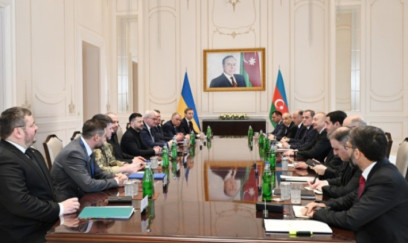 Prezidentlə Zelenskinin geniş tərkibdə görüşü - YENİLƏNİB