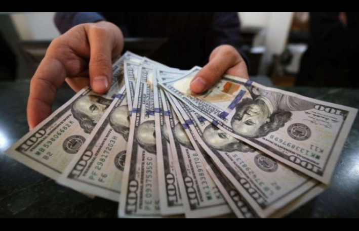 Pulunu dollarlarla saxlayanlara şad xəbər 