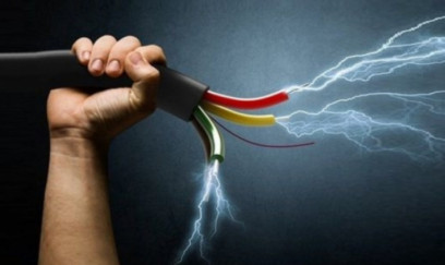 Elektrik cərəyanı vuran 40 yaşlı kişi ÖLÜB