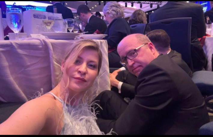 Hamı can hayında olanda o selfi etdi - FOTO