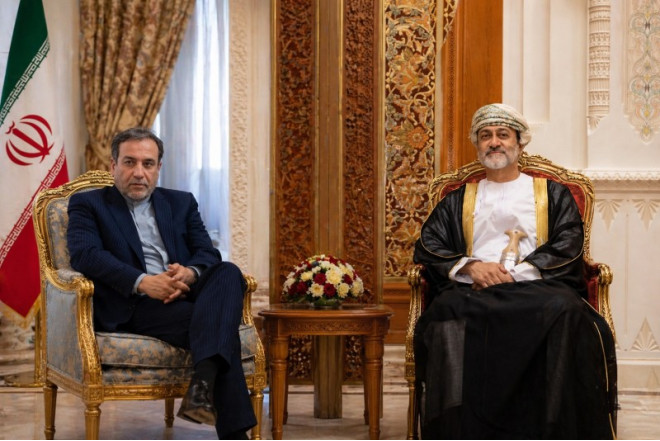 Əraqçı Oman sultanı ilə GÖRÜŞDÜ