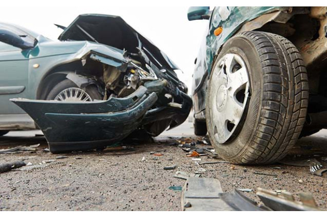 İmtahandan qayıdan şagirdlər qəzaya düşdü 