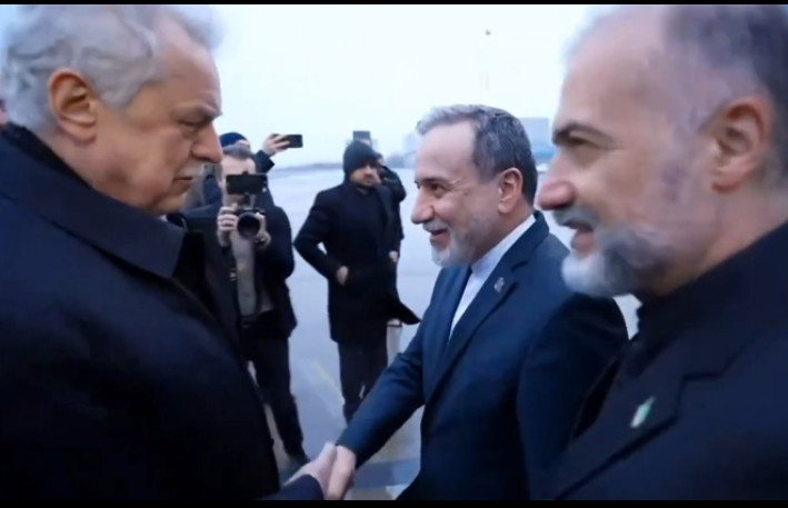 Əraqçi Peterburqdadır - Putinlə görüşəcək - VİDEO