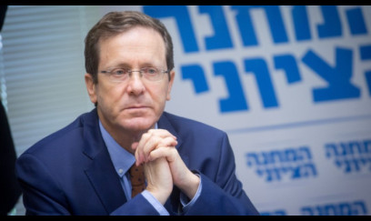 Hersoq Qazaxıstana getdi 