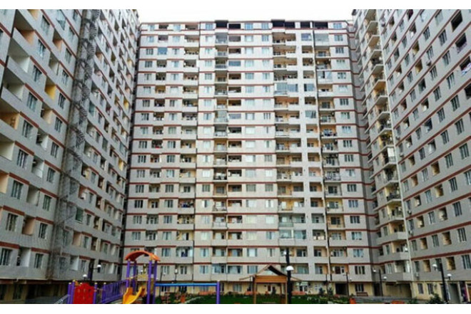 19-cu mərtəbədən yıxılan qız öldü