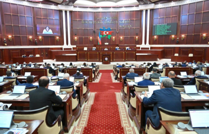 Deputatlar toplaşır - MSK-nın tərkibi yenilənir