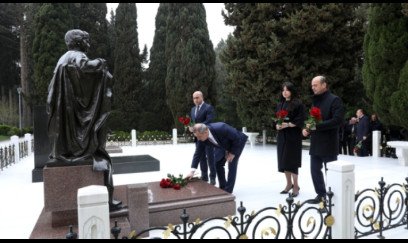 Suraxanıda Zərifə xanım Əliyevanın xatirəsi anılıb