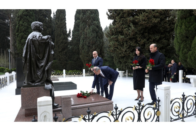 Suraxanıda Zərifə xanım Əliyevanın xatirəsi anılıb