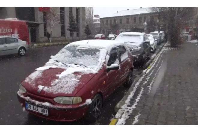 Türkiyəyə qar yağdı