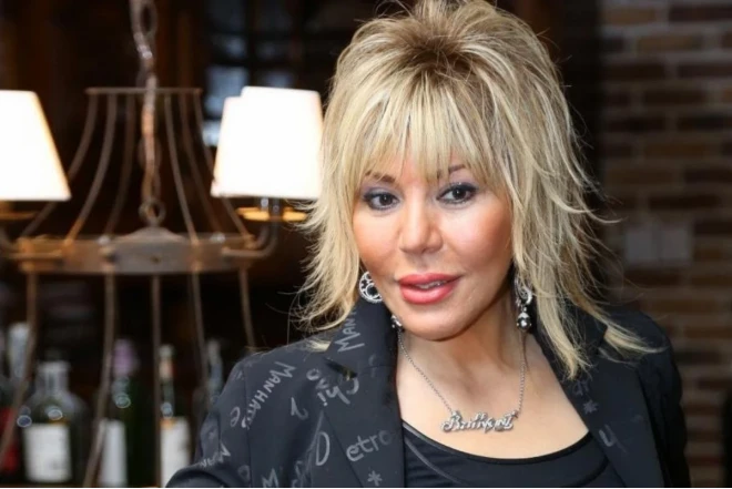 Xalq artisti rəqsi ilə DİQQƏT ÇƏKDİ - VİDEO