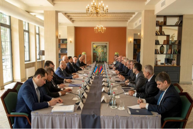 Azərbaycan və Ermənistanın işgüzar dairələrinin nümayəndələrinin iştirakı ilə müzakirələr olub 