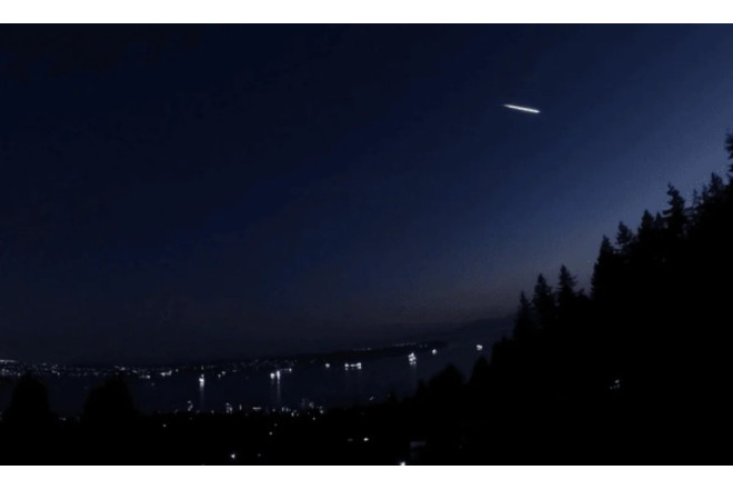 Parlaq meteor kanadalıları qorxudub