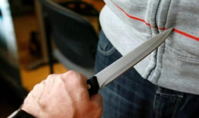 Gəncədə şagird bıçaqlandı - TƏFFƏRÜAT