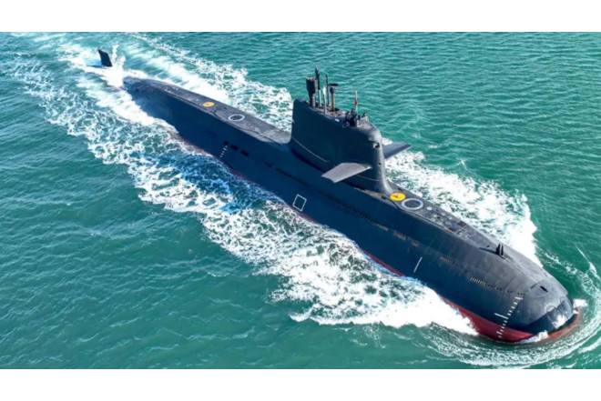 Pakistan donanmasını Çin sualtı qayıqları ilə… 