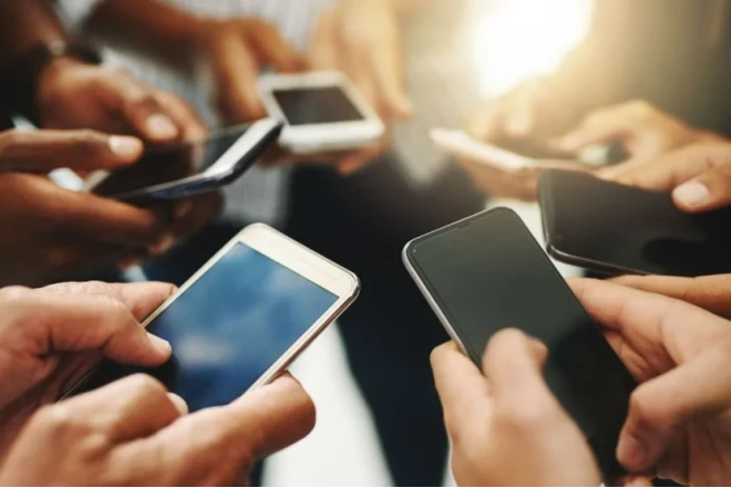 Geri sayım başladı: Minlərlə telefon 24 saat sonra şəbəkədən ayrılacaq