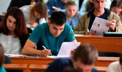 Türkiyədə təhsil alan xarici tələbələr üçün yeni qərar: yalnız 964 TL ödəniləcək