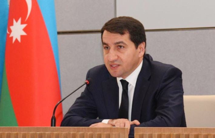 Hikmət Hacıyev Şuşadan hərbi attaşelərlə foto paylaşıb- FOTO