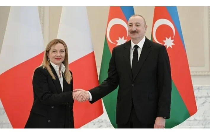 İlham Əliyev və Meloni mətbuata bəyanat verdilər 