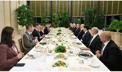 Prezident Meloninin şərəfinə şam yeməyi verdi 
