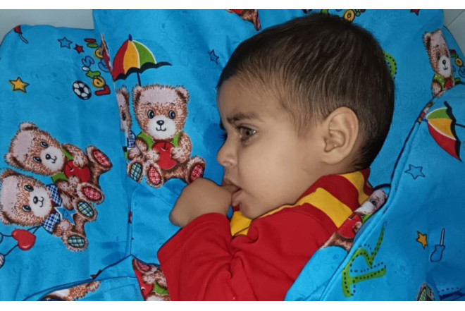 Həmin uşağın valideynləri tapıldı