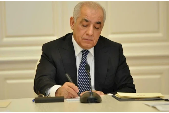 Əli Əsədov qərar imzaladı 