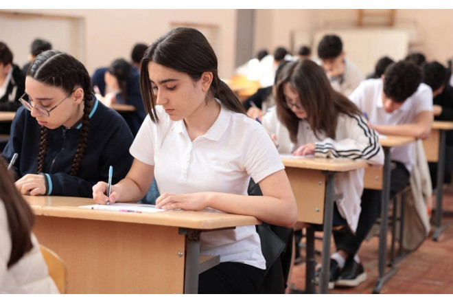 Buraxılış imtahanında 7 şagird 300 bal topladı