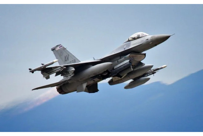 Ukraynaya 53 ədəd F-16 göndərir