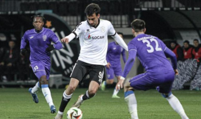 “Neftçi” “Şamaxı”nı darmadağın etdi 