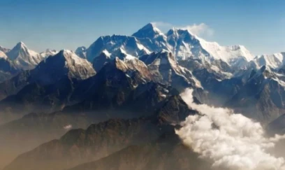 Dərsliklərdə yalan yazılıb: Everest dünyanın ən hündür dağı deyil