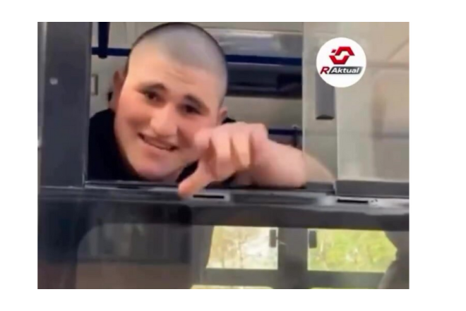 Hər kəs bu videodan danışır – əsgər yolasalma anı viral oldu