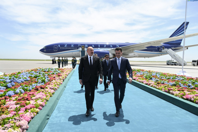 Prezident Qazaxıstandadır - FOTOLAR