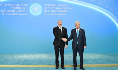 Prezident Zirvə görüşündə - FOTO