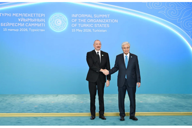 Prezident Zirvə görüşündə - FOTO