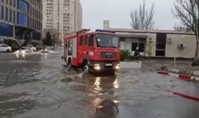Bakıda güclü leysanın fəsadları aradan qaldırılır 