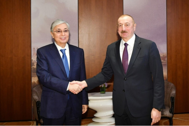 İlham Əliyevdən Tokayevə ad günü TƏBRİKİ