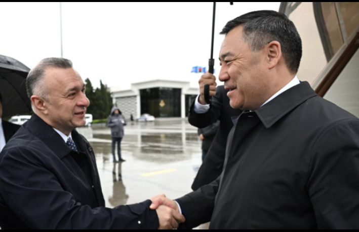 Japarov Azərbaycana gəldi