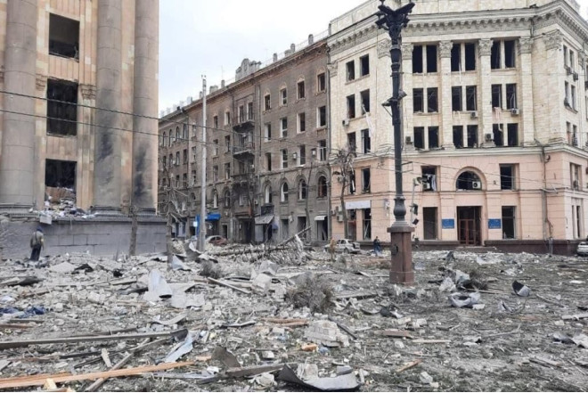 Ukraynada gecə hücumları: Bir neçə bölgə atəşə tutuldu