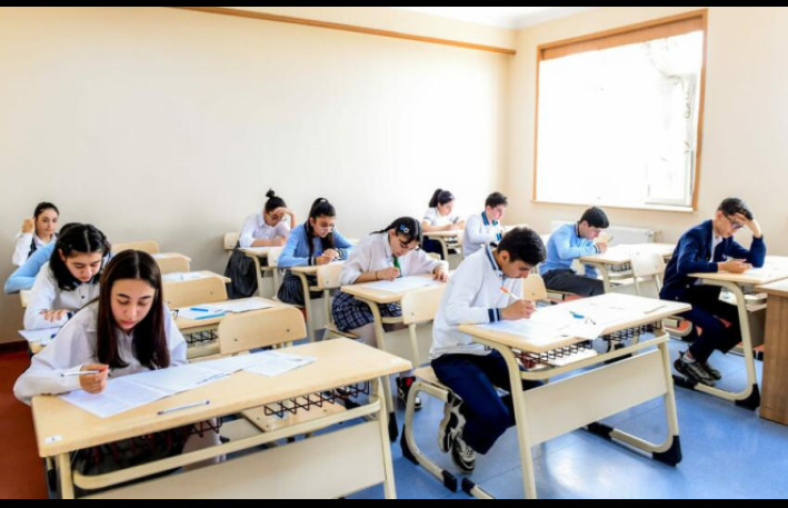 Aşağı nəticə ilə III qrupda universitetə qəbul şansı olan ixtisaslar