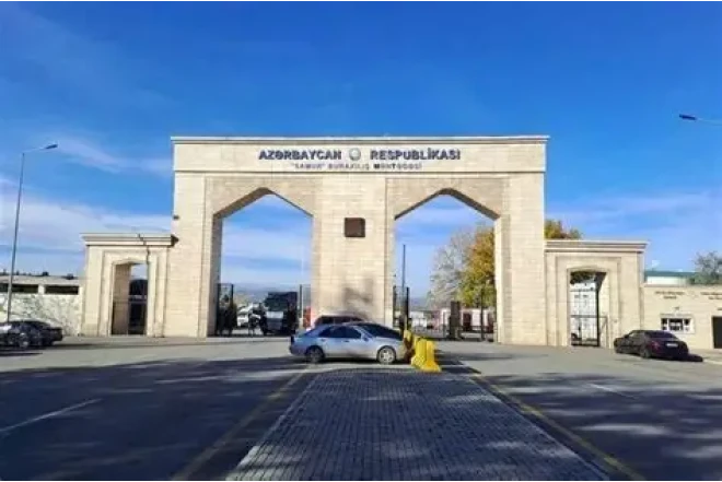 Quru sərhədləri açılır? 
