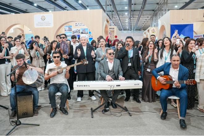 WUF13-də DOST İnklüziv İnkişaf və Yaradıcılıq Mərkəzinin əməkdaşları bacarıqlarını nümayiş etdirib 
