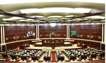 Milli Məclisdə pensiya ilə bağlı MÜZAKİRƏ APARILDI