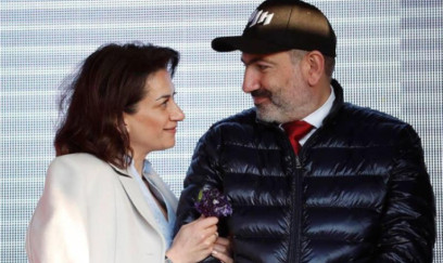 Anna Akoyan Paşinyanla bağlı qərarını verdi 