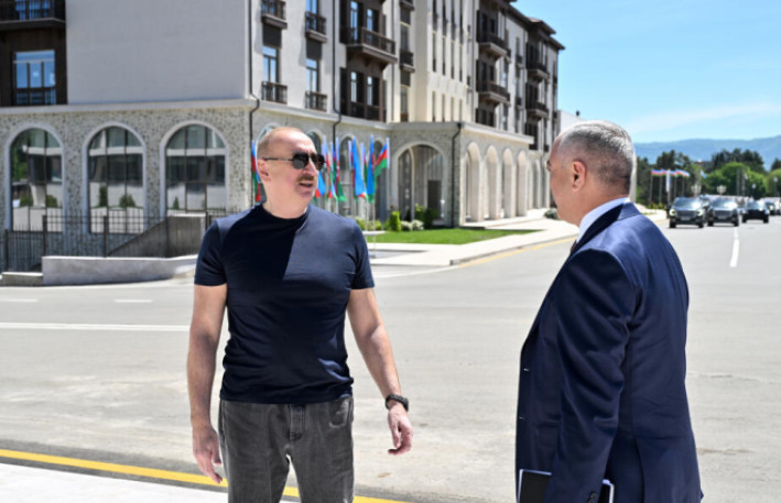İlham Əliyev Xankəndidə Mədəniyyət Mərkəzinin açılışında iştirak edib 