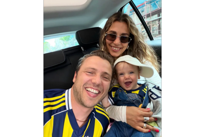 İlk dəfə oğlunun üzünü GÖSTƏRDİ 