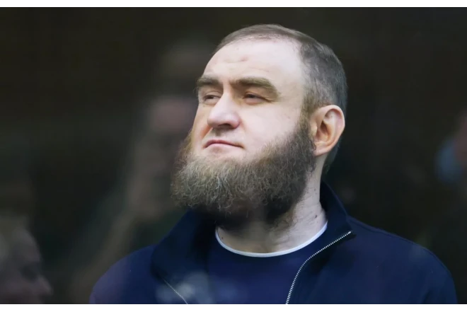 "Qara delfin" həbsxanasında qalmaqal 