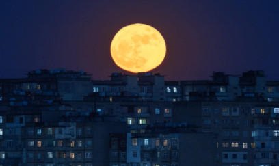 Bakı səmasında nadir görüntü - FOTO