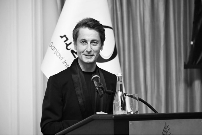 Rövşən Muradov vəfat edib 